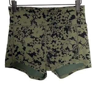 Lululemon Align Short Shorts Size 8